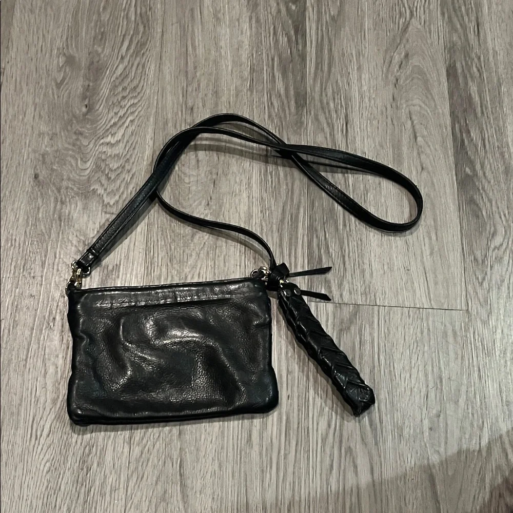 Elegant Black Leather Crossbody Bag